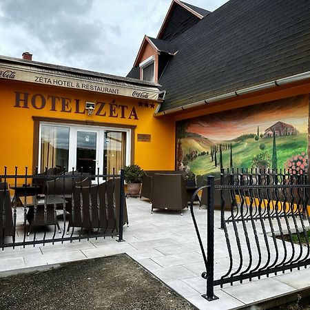 Hotel Zeta เลนตี ภายนอก รูปภาพ