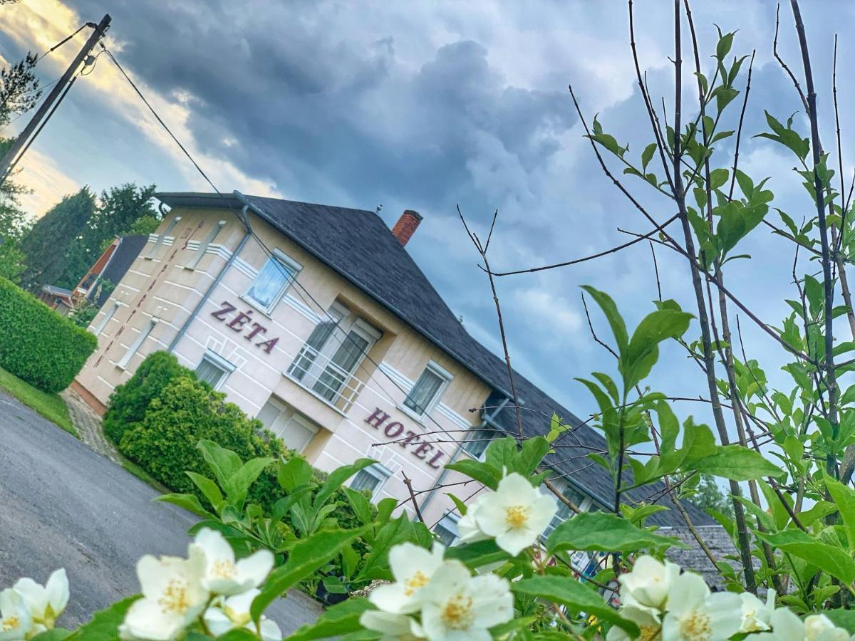 Hotel Zeta เลนตี ภายนอก รูปภาพ